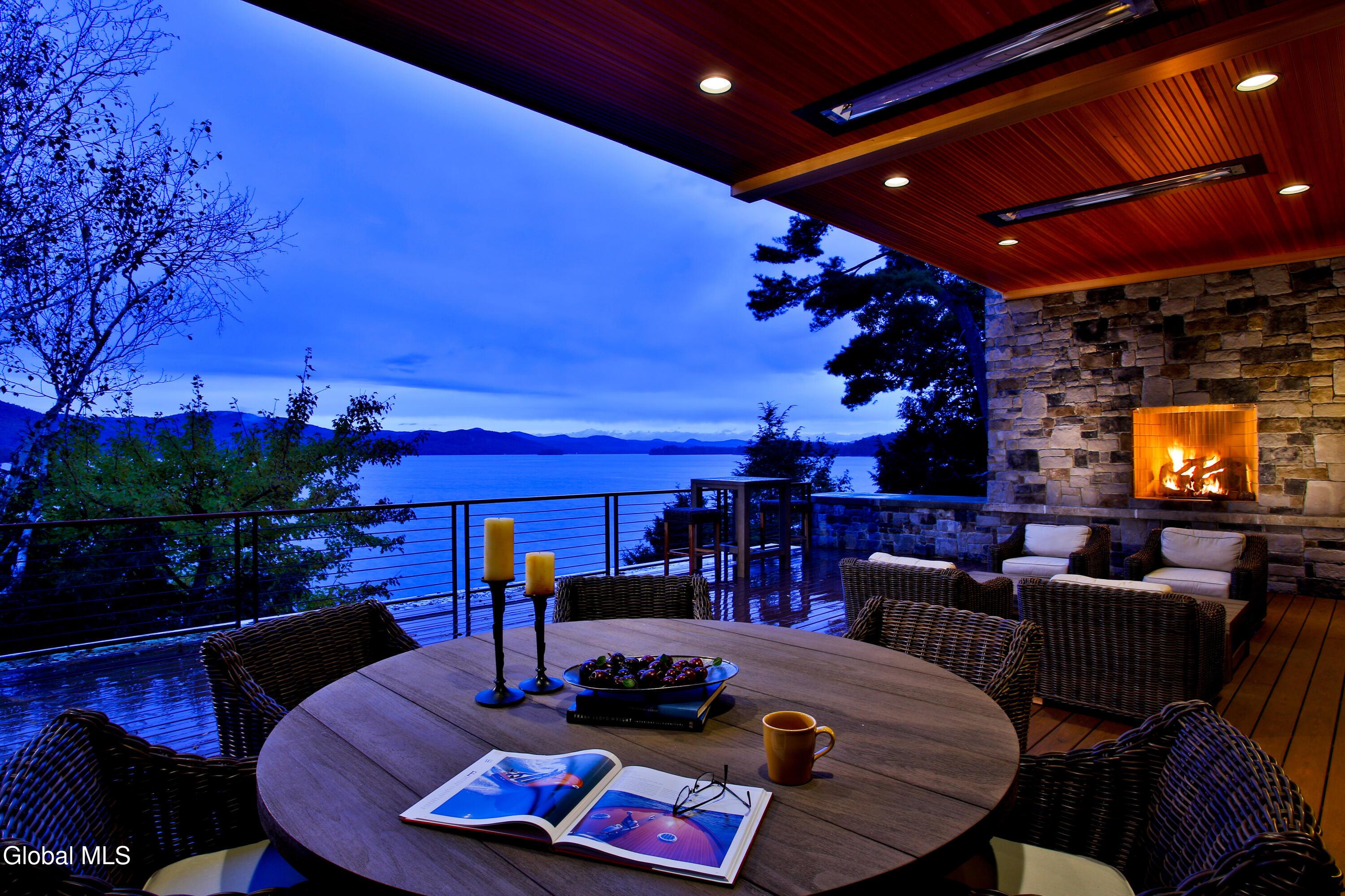 Image 4: teak-mackey-12