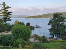 3210 Lake Shore Drive Lodge 8 INT-9