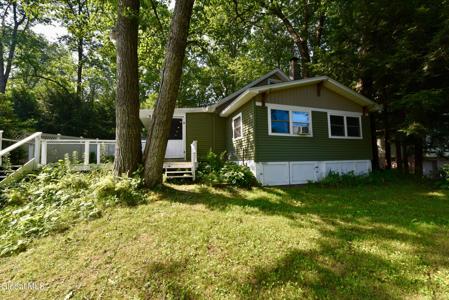 5773 Lake Road