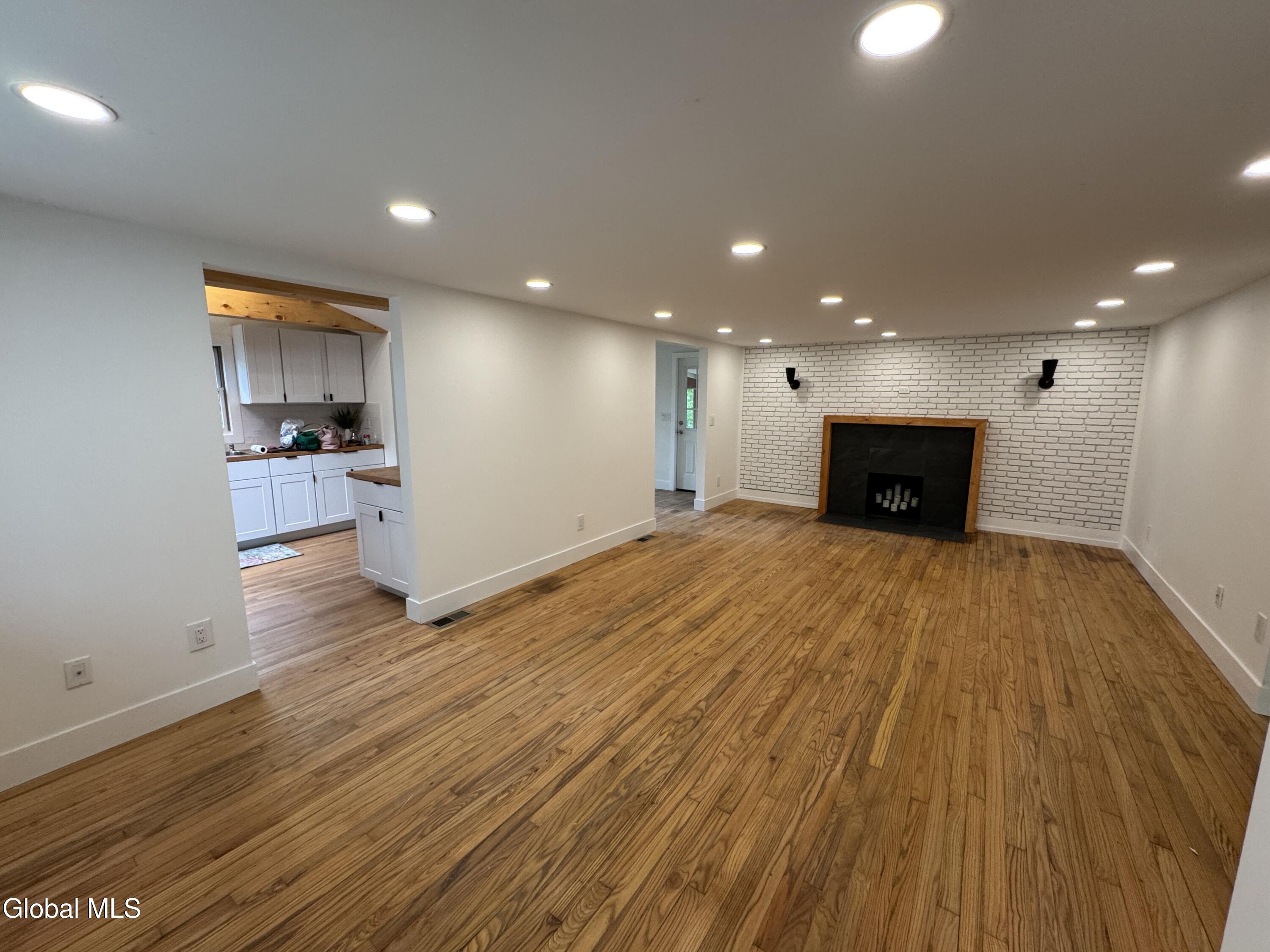 Image 2: Living Room