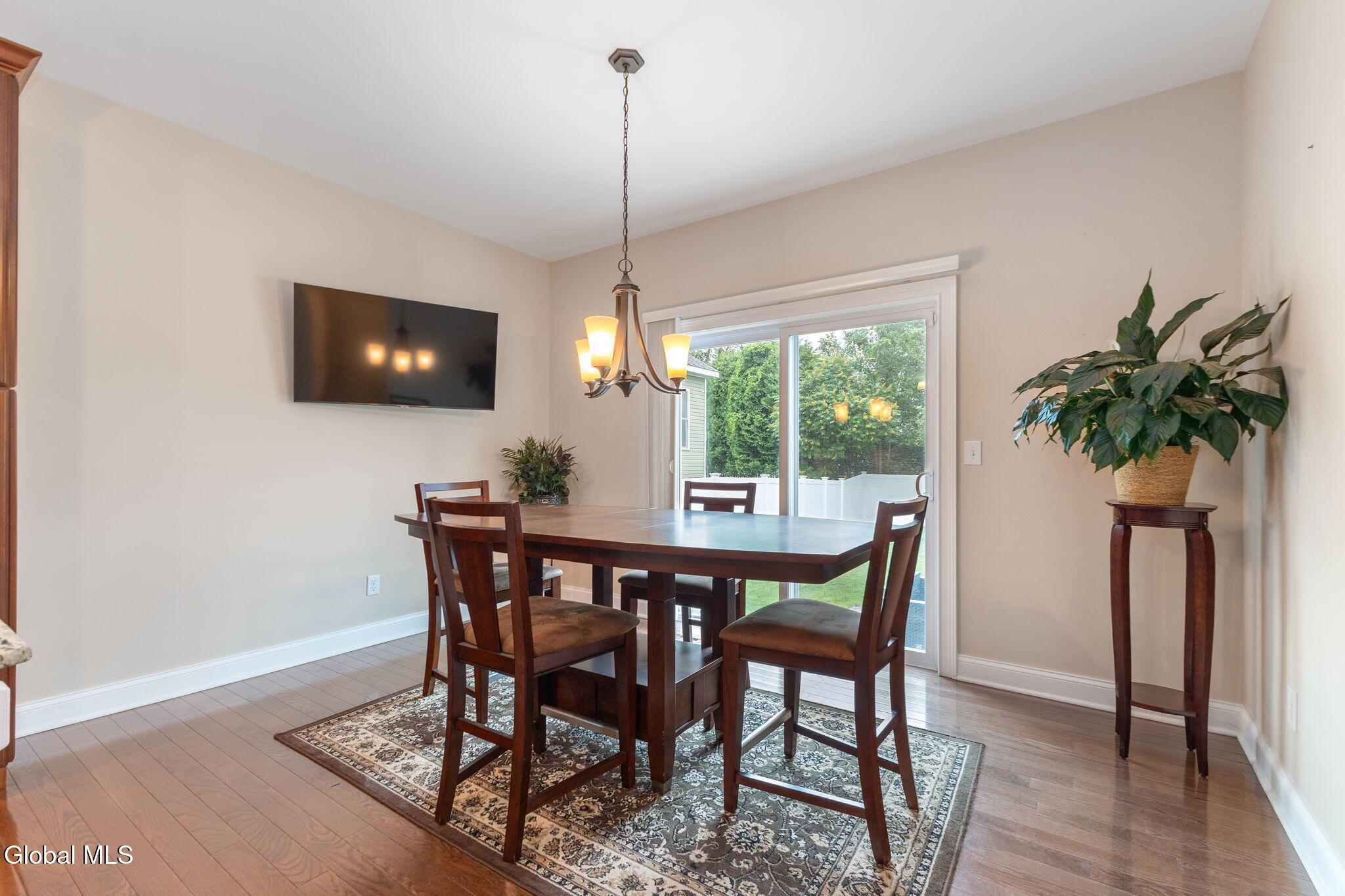 Image 4: 19-6StonebridgeDr_19