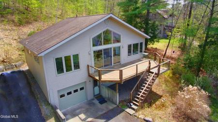 516 E Shore Drive