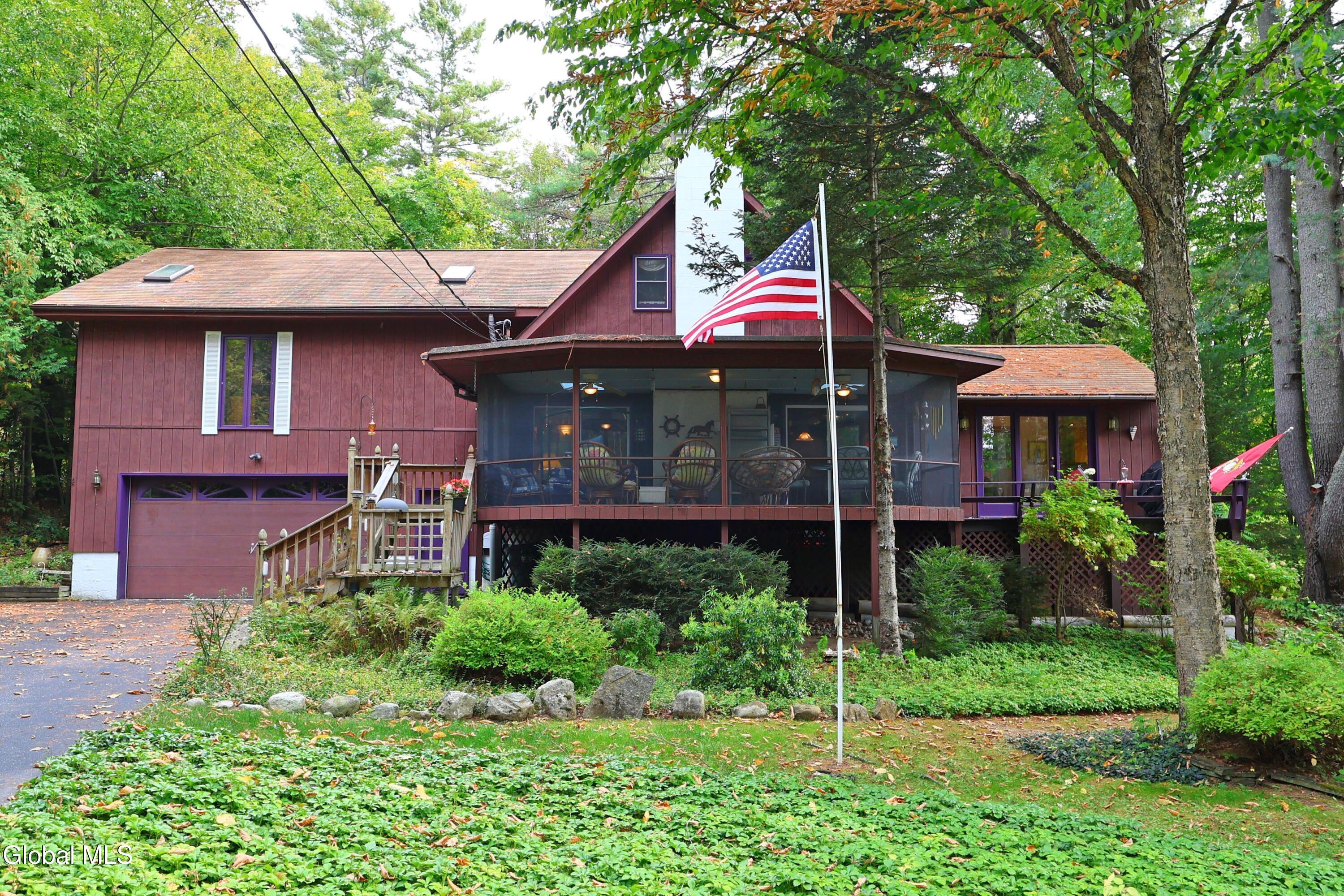 Image 4: scrporchflagpole