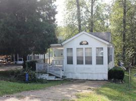 109 Whispering Pines Blvd