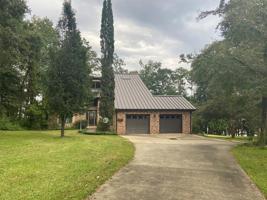 665 Calhoun Dr.