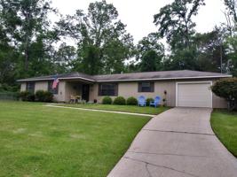 298 Holiday Drive North