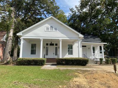 207 N Orange Ave