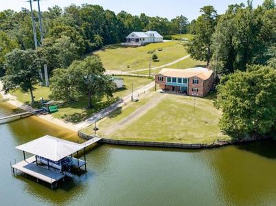 153 Cove Road