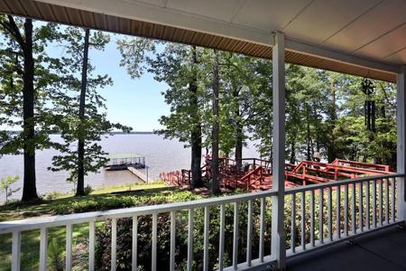 308 Jenny Lynn Ln