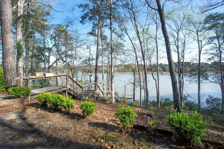 148 Oakridge Trail