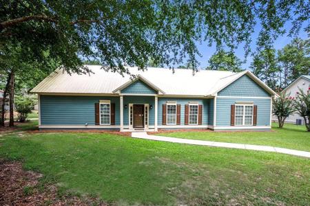 30 Lakepoint Dr