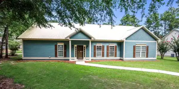 30 Lakepoint Dr