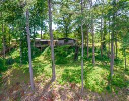 2071 Calhoun Drive