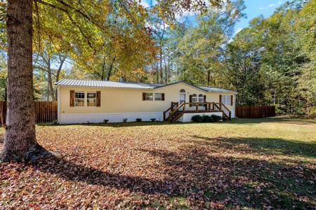 38 Stanford Dr