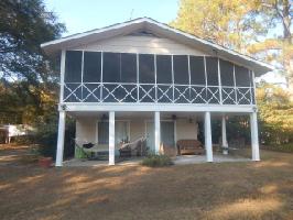 1052 Lakefront Drive