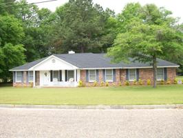 102 Collinswood Drive