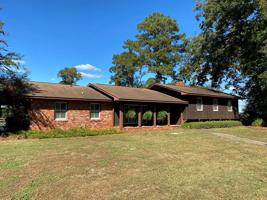 206 Choctaw Drive