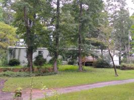601 Lakeshore