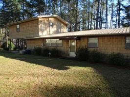 458 Galaxie Drive North
