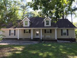 654 Lakefront Drive