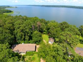 109 Lakeview Drive