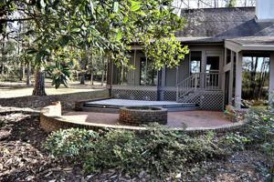 446 Woodlawn Drive