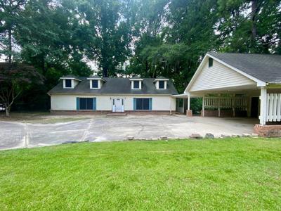 106 Creek Circle