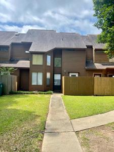 9B Merion Drive