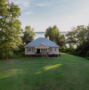 126 County Line Rd