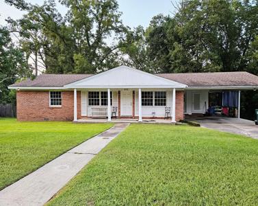 612 Holly Drive