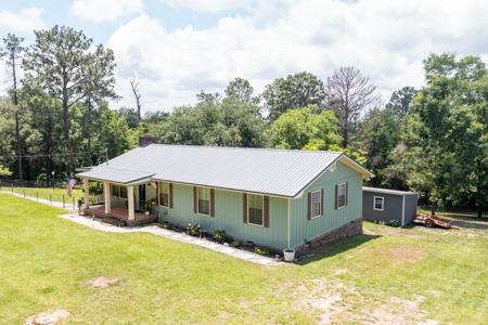384 Lakeview Dr