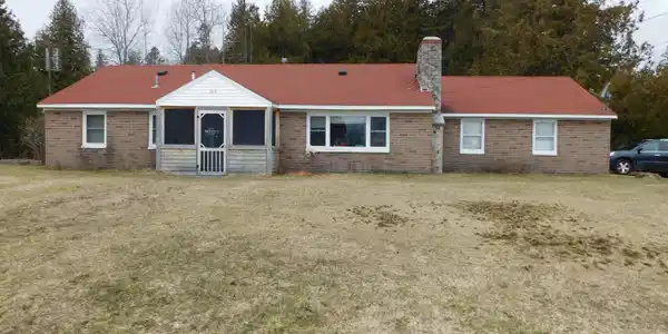 269 N ERIE ST