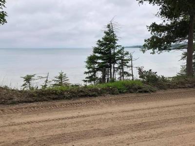 02800655 E Huron