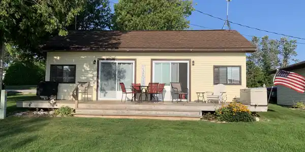 148 Huron ST
