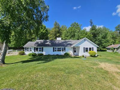 N8822 W Sprang RD