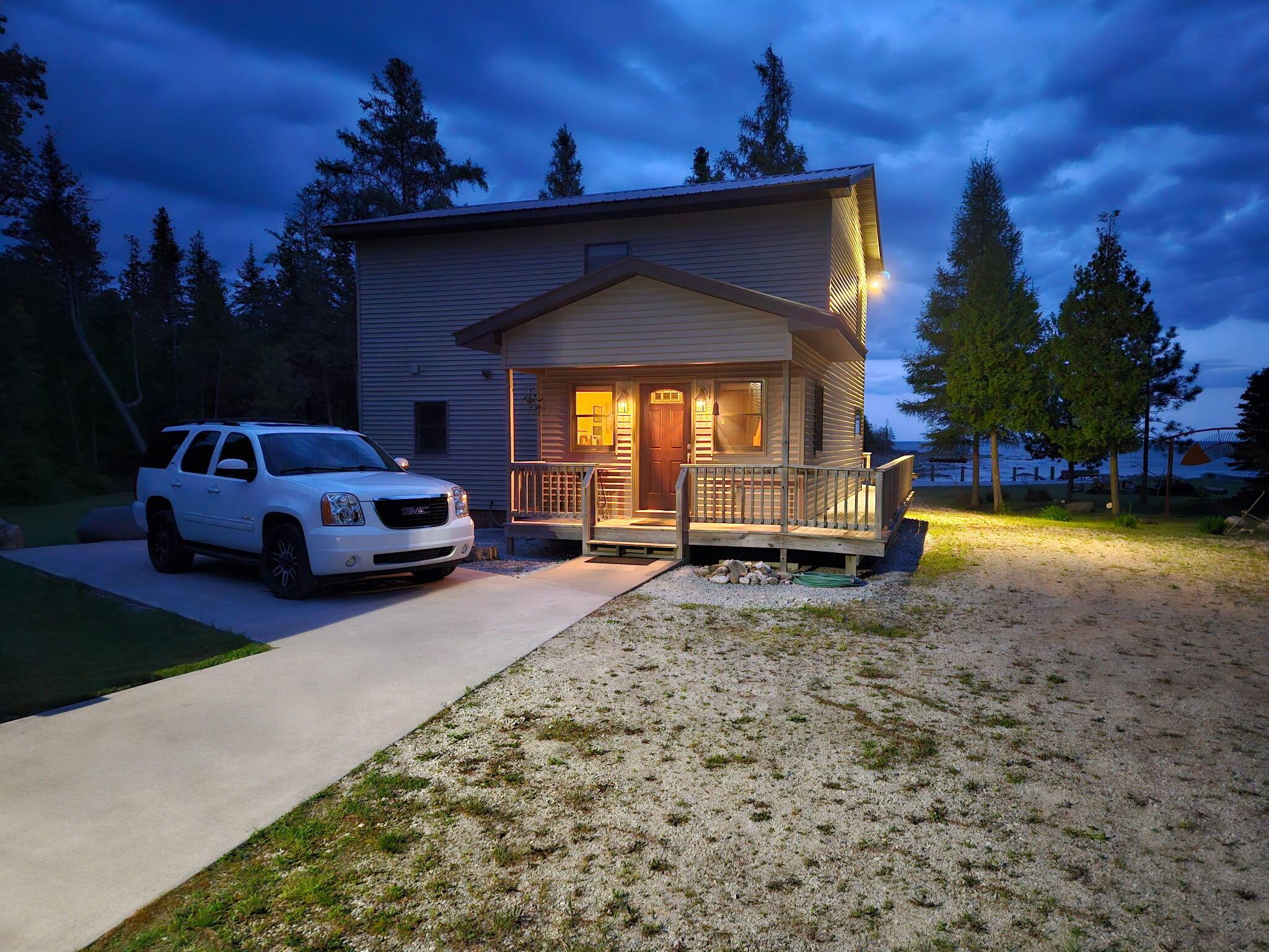 Image 2: Driveway Side