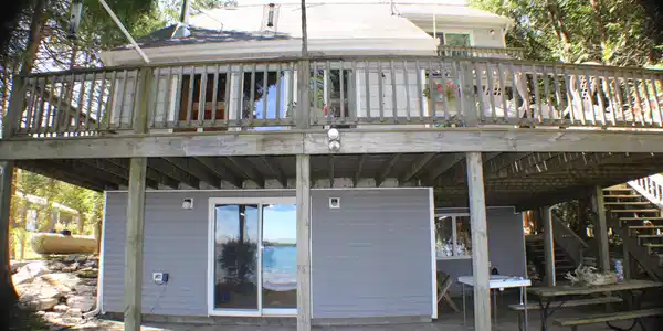 1465 Lighthouse Point RD