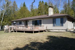 1328 S Lakeside RD