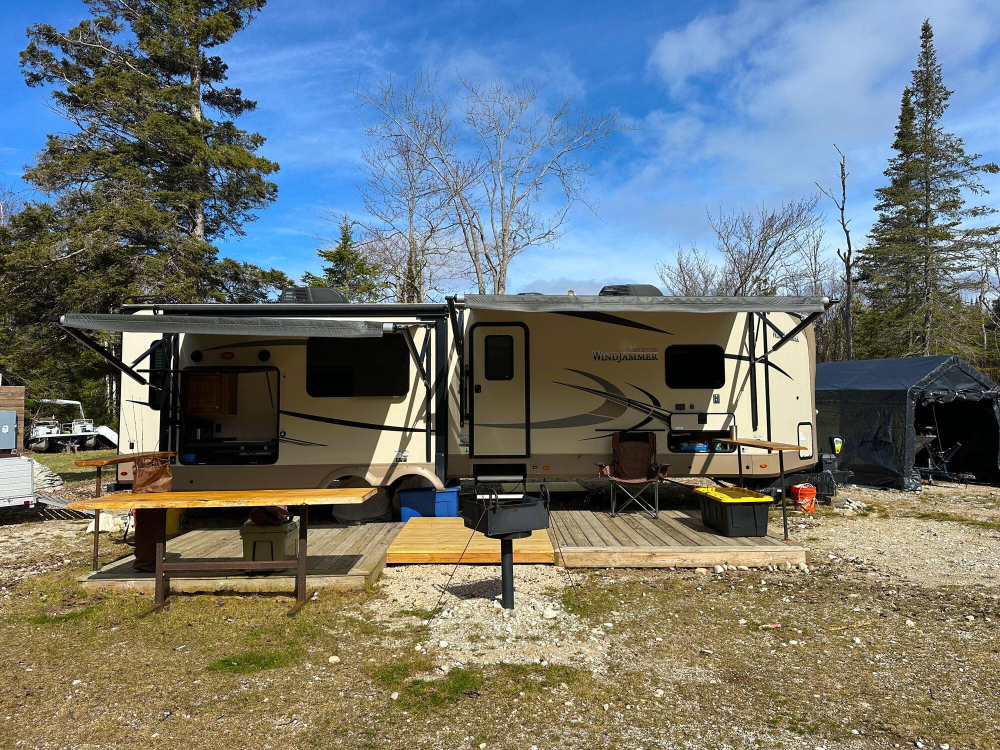 Image 1: camp6