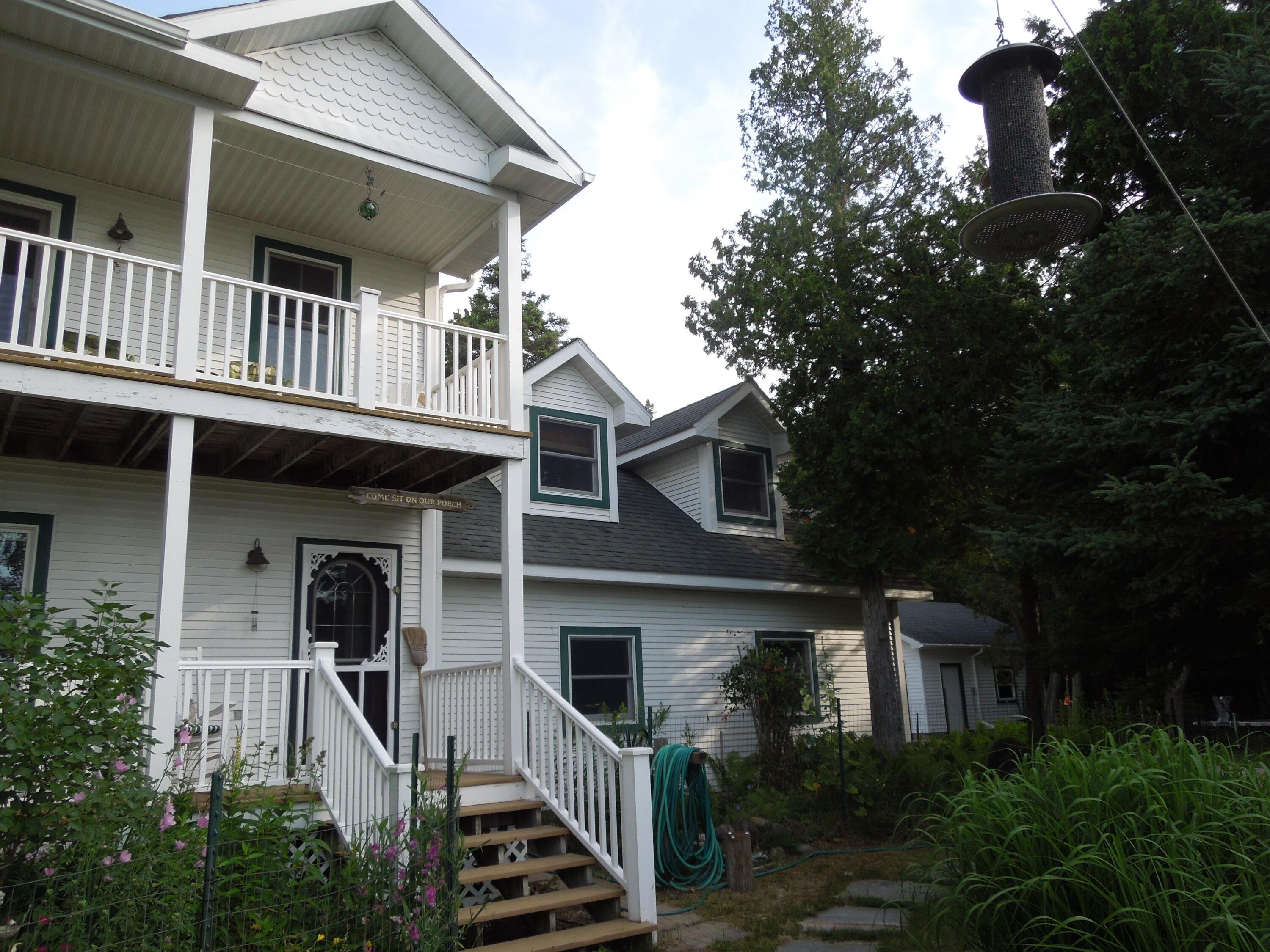 Image 4: Side View 2