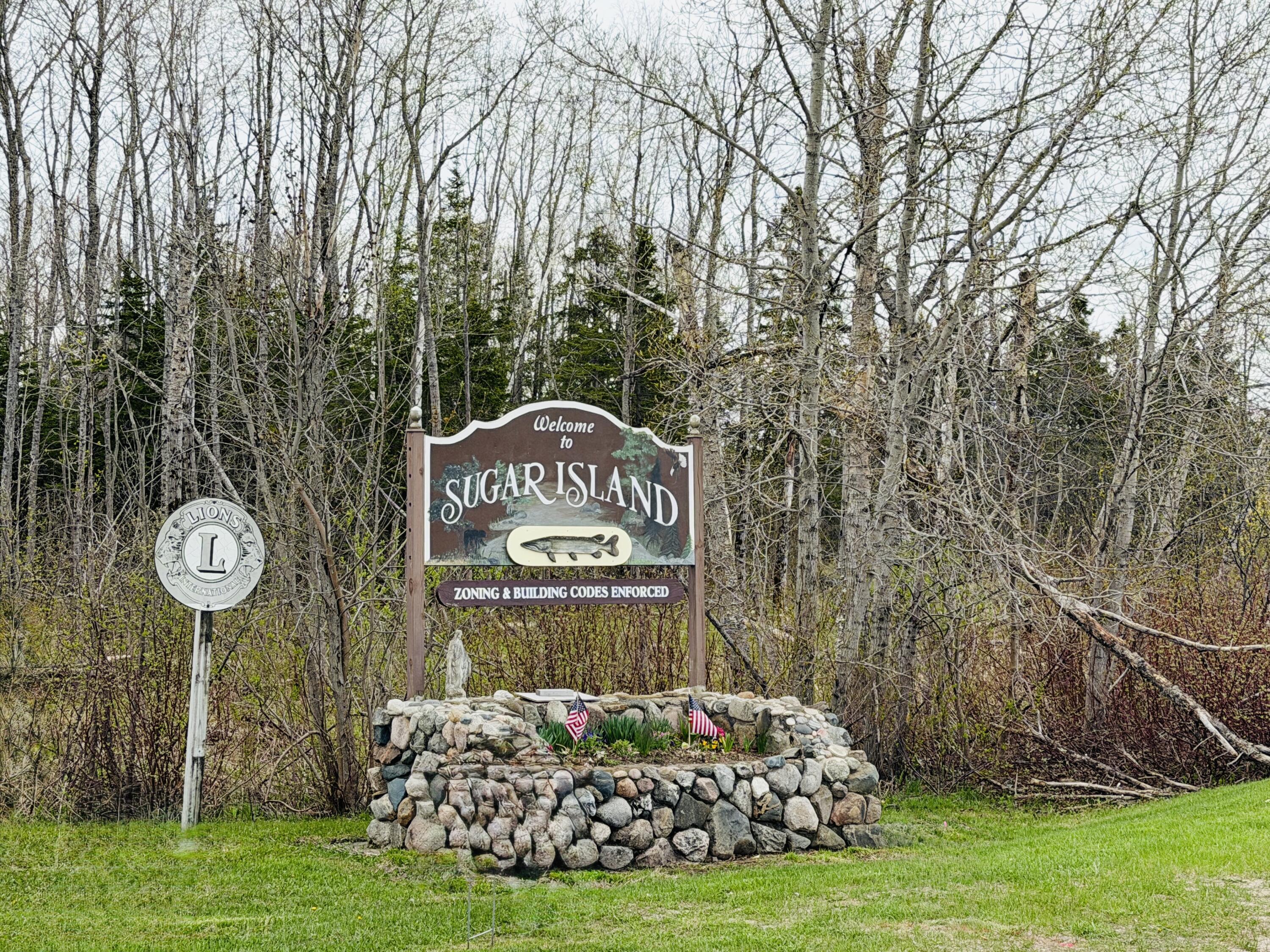 Image 2: Welcome to Sugar Island