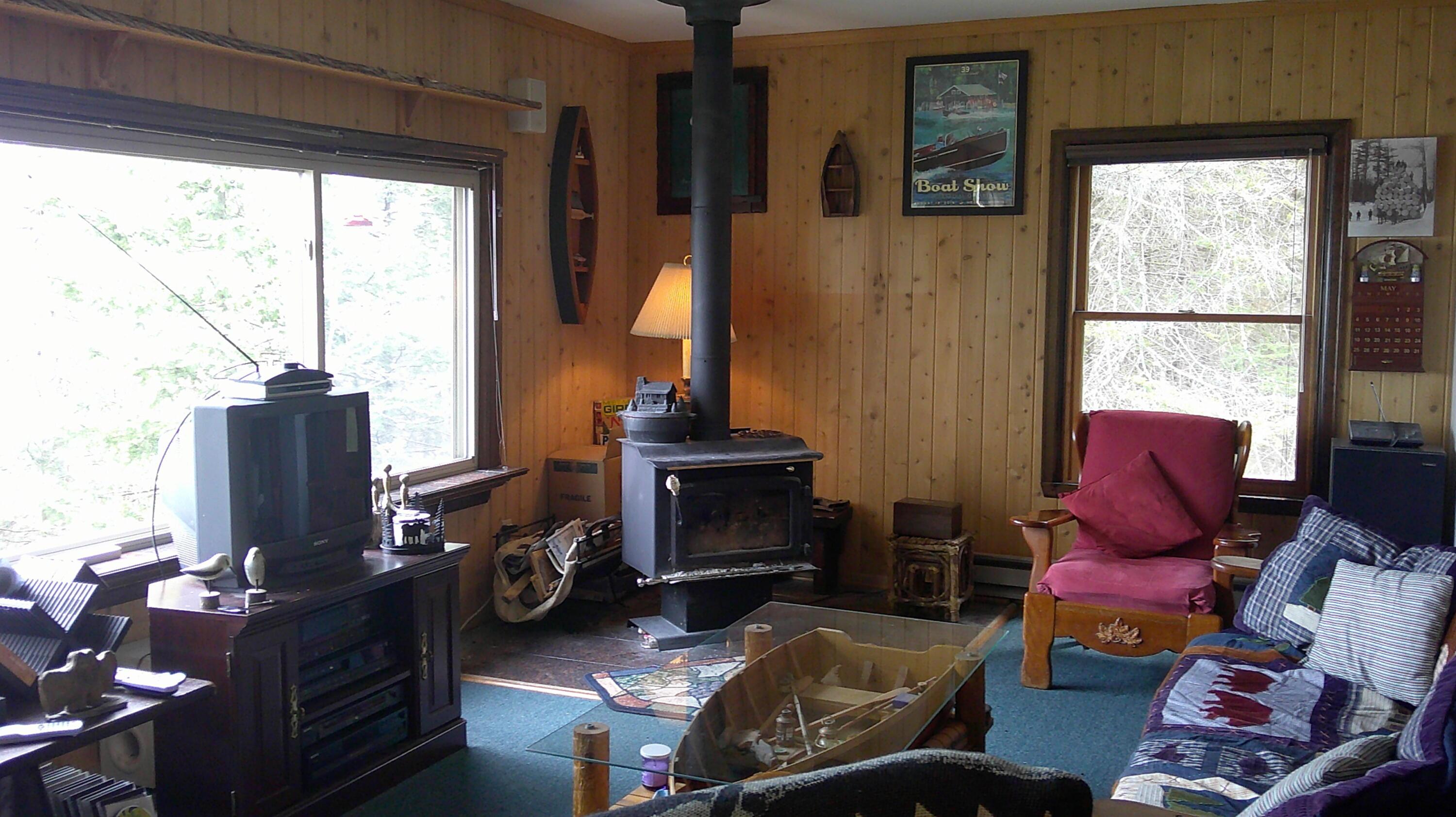 Image 3: Living room