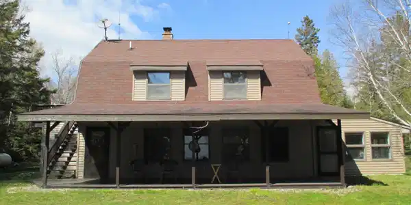 39467 S McKenzie Point RD