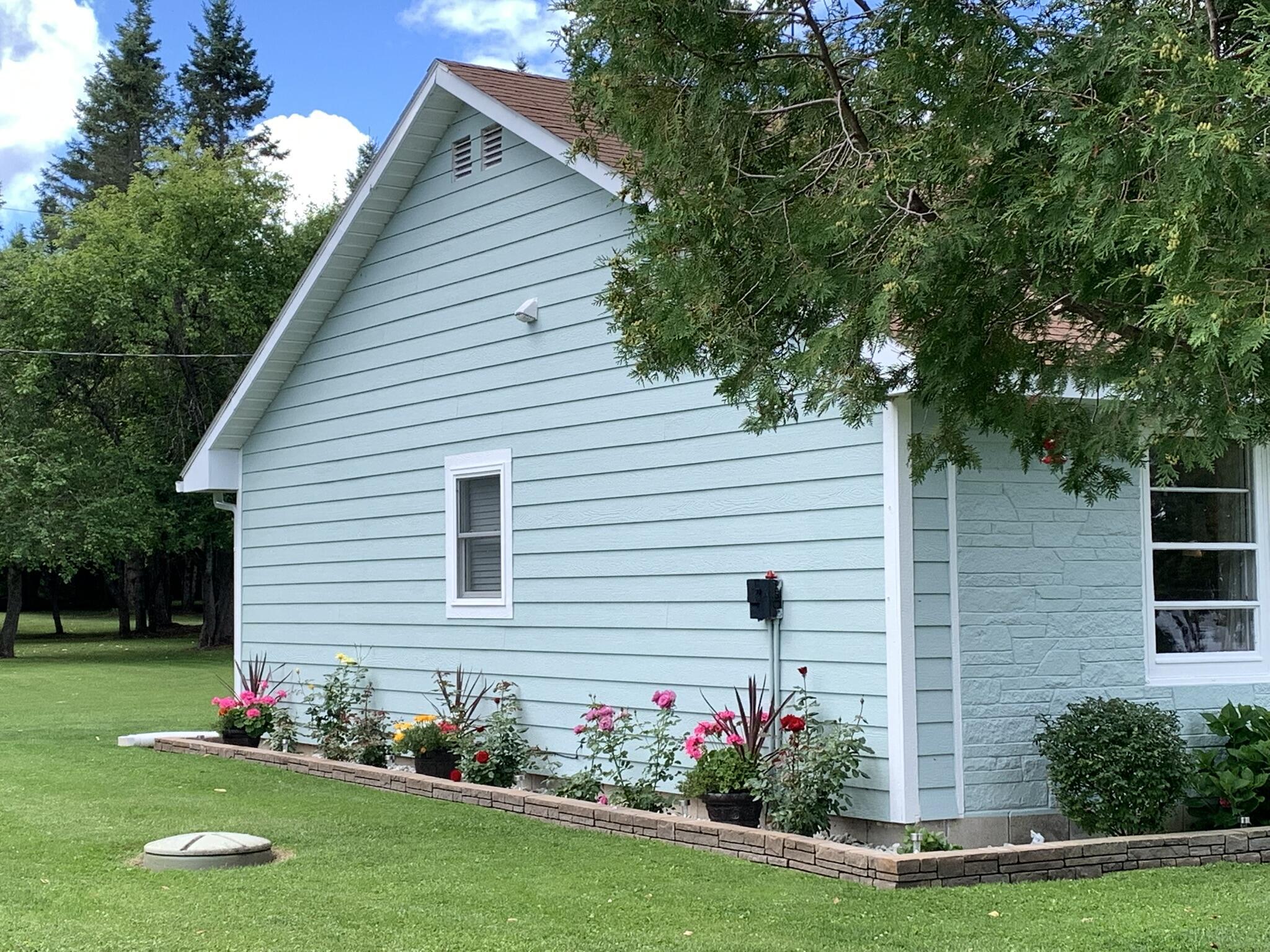 Image 3: E side of house