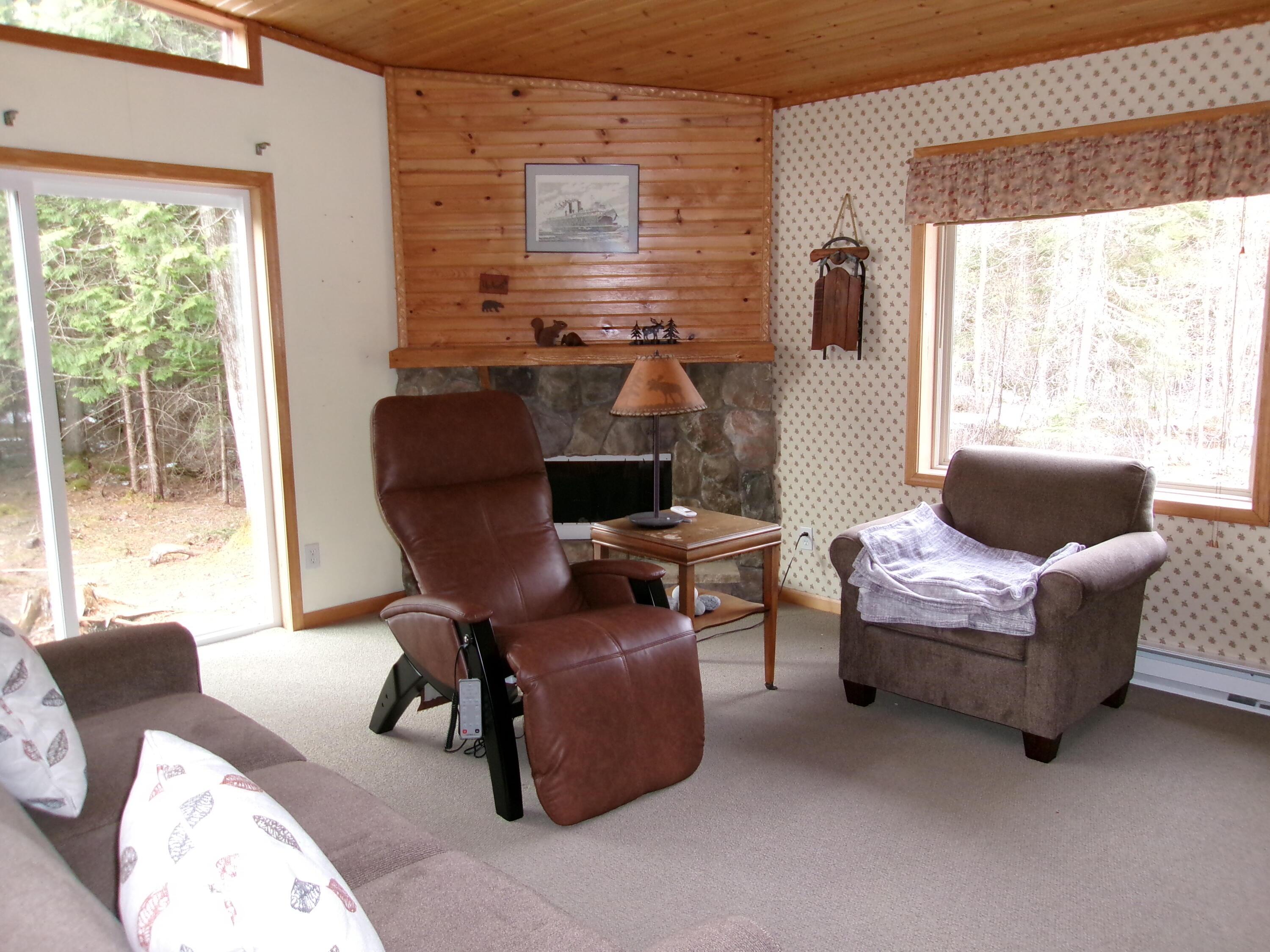 Image 2: Living Room