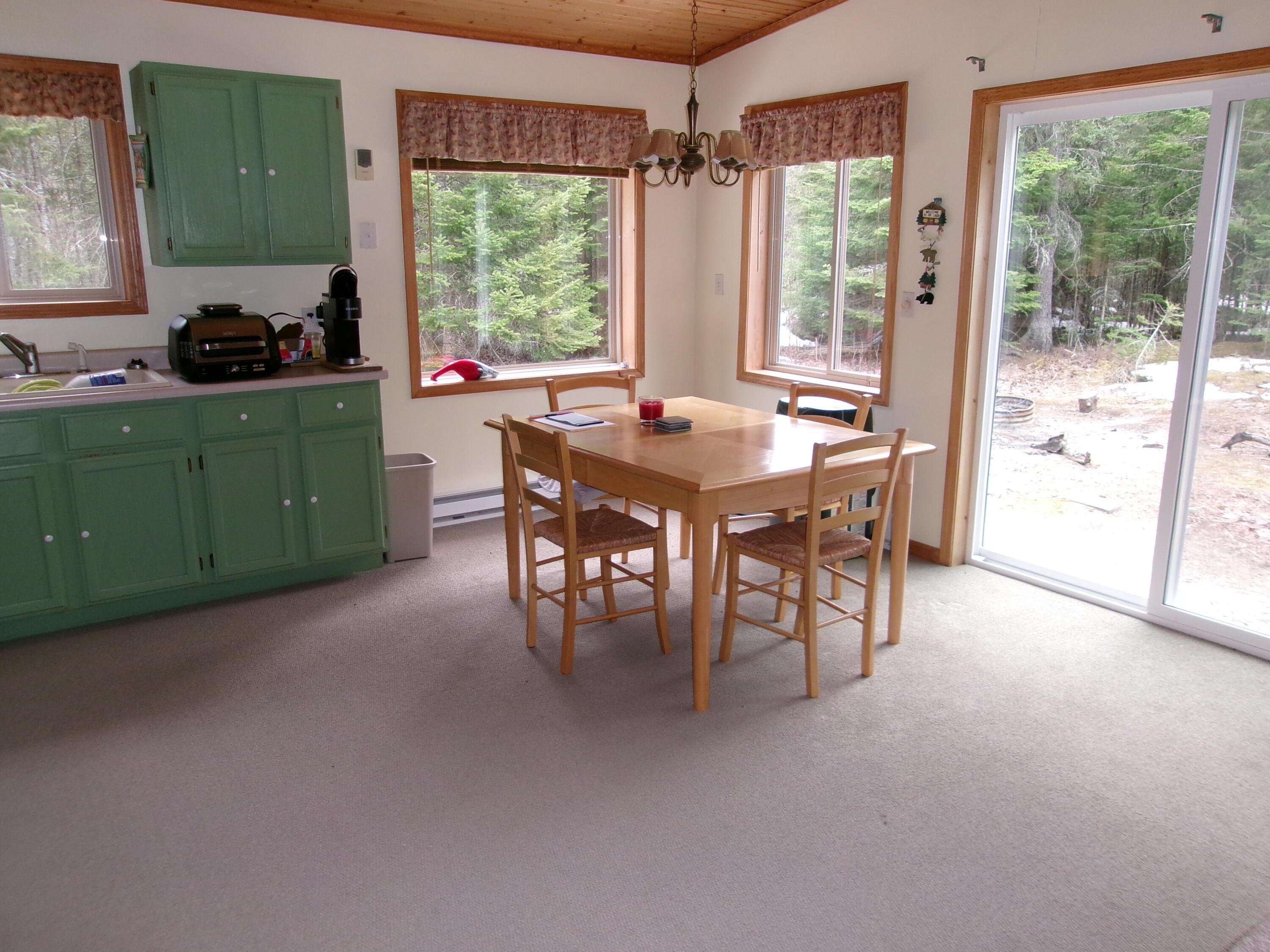Image 4: Dining