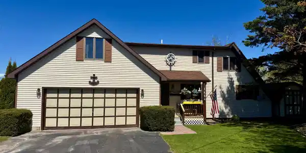 145 Superior ST
