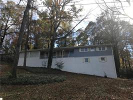 2502 Kingswood Drive