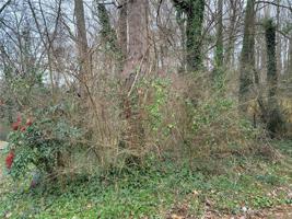 Lot 1076, 1075 Chateau Drive SE