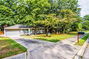 1937 Glenmar Drive
